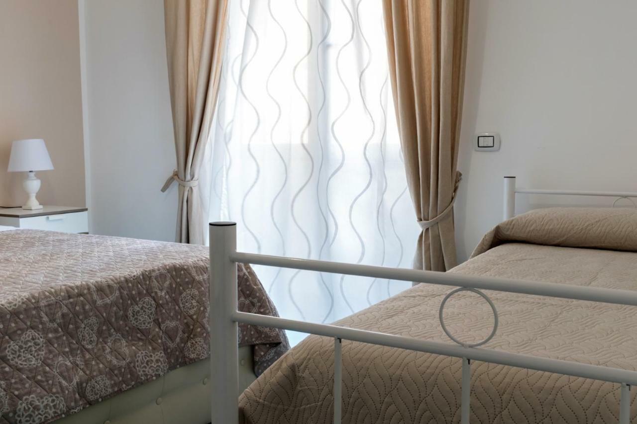 Ad Maiora Bed & Breakfast Salerno Exterior foto
